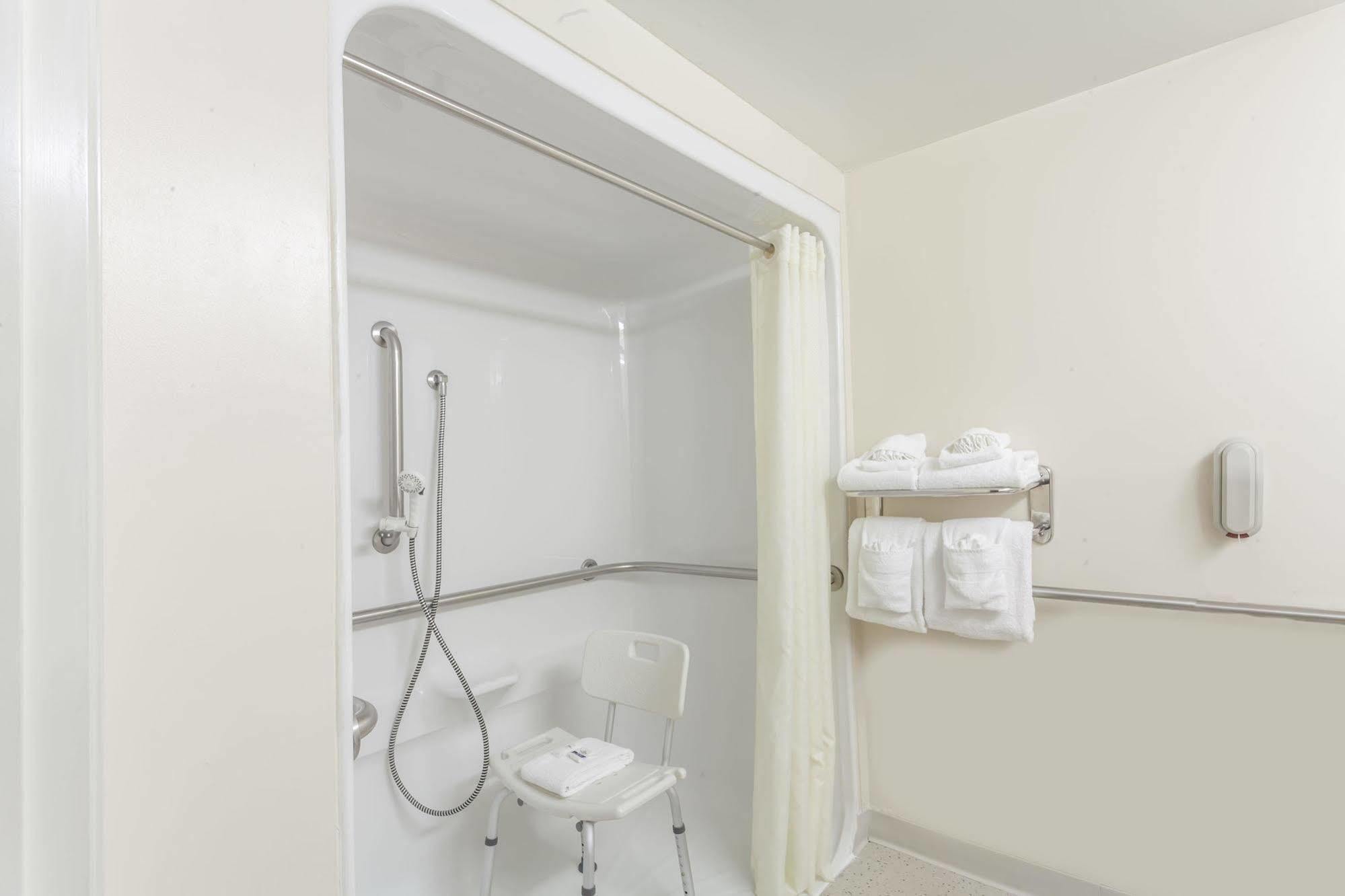 Microtel Inn & Suites By Wyndham Нэшвилл Экстерьер фото